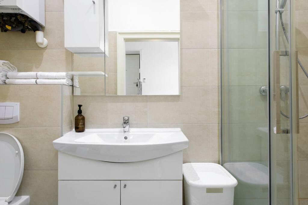 Le David City Apartment Wina Bagian luar foto